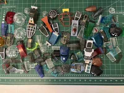 Huge Lego LOT STAR WARS & MORE PRINTED / STICKERED WINDSCREEN COCKPIT RANDOM MIX - Image 1 of 4