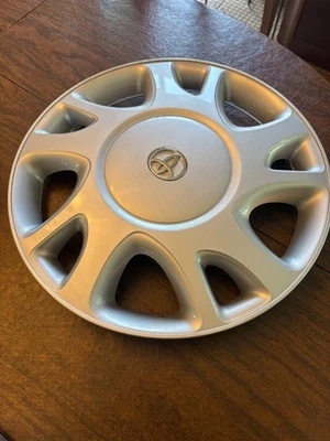 Tapacubos Toyota Solara 61101 1999-2001 15" 10 radios cubierta de rueda 42621AA050 nuevo Foto 1 de 2