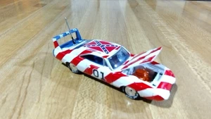 Dukes Of Hazzard General Lee Custom R/W/B '69 Dodge Daytona Charger, 1:64, Neu! - Bild 1 von 15