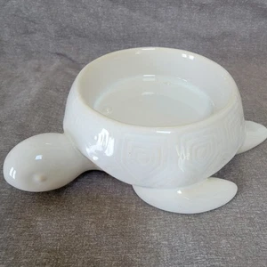 Bath & Body Works Ceramic Ivory Sea Turtle 3-Wick Candle Holder~ EUC - Picture 1 of 10