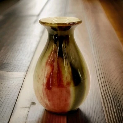 Elegante florero de cerámica artística pequeño verde rojo llama Foto 1 de 4