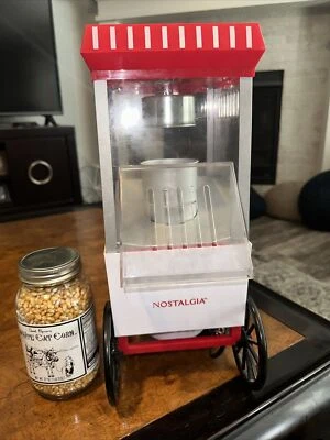 Máquina de palomitas de maíz de aire caliente de mesa Nostalgia OFP521 con maíz blanco para gato 27 oz Foto 1 de 4