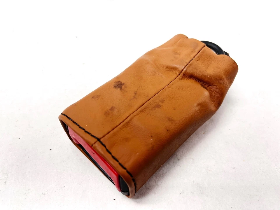 08-14 FERRARI CALIFORNIA TRASERO IZQUIERDO LADO IZQUIERDO CINTURÓN DE SEGURIDAD HEBILLA PESTILLO OEM Foto 1 de 3