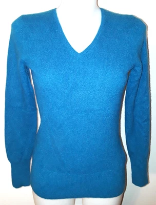 Apt 9 blue cashmere long sleeve V-neck sweater size M - Image 1 of 4