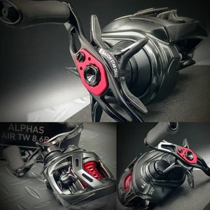 DAIWA【20 ALPHAS AIR TW 8.6R】R-H 8.6:1 GR Used Baitcasting Reel "Ex++"cond. W/Box - Picture 1 of 18