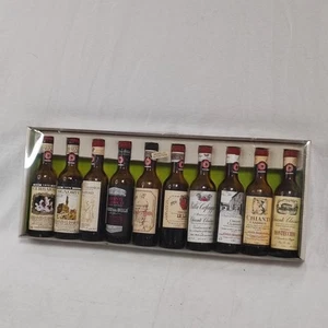 Confezione di 10 bottiglie mignon Chianti classico Gallo nero tutte da 5 cl. - Bild 1 von 1