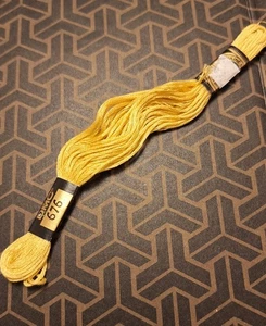 DMC Embroidery Floss Color Light Old Gold #676 - Picture 1 of 1