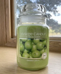 Yankee Candle Returning Favorite GRANNY SMITH Apple 22 Ounce Jar Single Wick - Picture 1 of 2