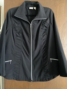 Chico's ZENERGY geraffte leichte schwarze Jacke mit durchgehendem Reißverschluss Größe 2 - Bild 1 von 6