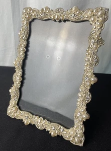 Cornice portafoto pizzo vittoriano perle e cristalli 6”x4” pollici metallo argentato - Foto 1 di 12
