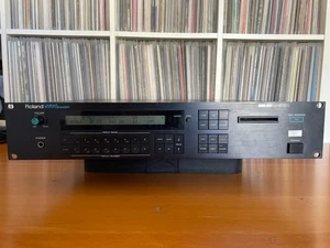 Roland D-550 Linear Synthesizer - Rare Rack version of the D-50 Keyboard Synth - Imagen 1 de 14