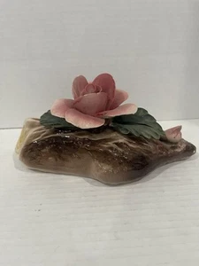 Vintage Nuova Capodimonte - Pink Rose Flower On A Log. FREE SHIPPING - Picture 1 of 7