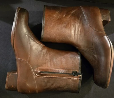 Botas De Colección Sears Imitación Cuero Talla 10 Hechas en EE. UU. Impermeables Forradas con Cremallera Boho Goth Foto 1 de 4