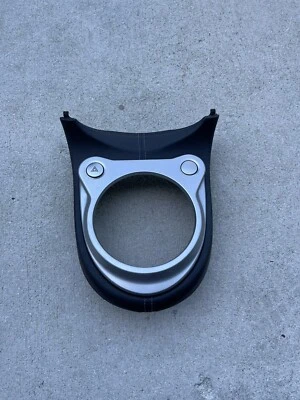 09-19 NISSAN 370Z CUPÉ CONSOLA CENTRAL BISEL DE CAMBIO Y PELIGRO FABRICANTE DE EQUIPOS ORIGINALES USADO 969151EA0A  Foto 1 de 4