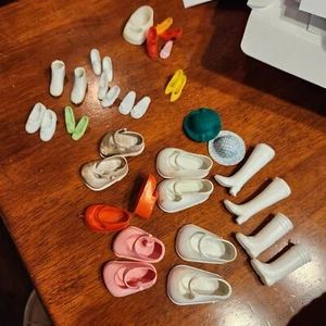 Barbie Doll Schuh Lot Weiße Schneestiefel, Stiefel,  - Bild 1 von 9