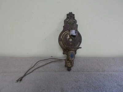 VINTAGE WALL SCONCE LIGHT CAST IRON ~ FOR PARTS  RESTORE ~ LIGHTING FIXTURE - Image 1 of 4