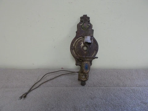 VINTAGE WALL SCONCE LIGHT CAST IRON ~ FOR PARTS  RESTORE ~ LIGHTING FIXTURE Cover
