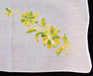 Fazzoletto cotone ricamato verde 7 oro motivo floreale bordo cucito #58 - Foto 1 di 2