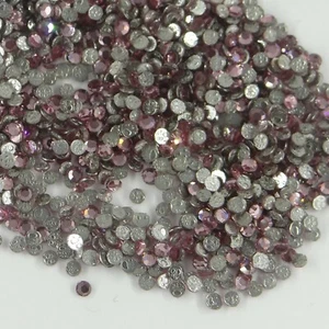 SS6 PR LR-HF *** 50 strass Preciosa fond plat SS6 (2,00mm) light rose - Picture 1 of 4