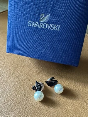 Pendientes, chaqueta y perla en la parte posterior de cristal de Swarovski icónico cisne - totalmente nuevos Foto 1 de 4
