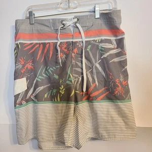 B. SPLIT SWIM TRUNKS MENS Size XL - Picture 1 of 4