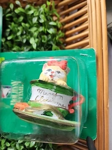Juego de 3 adornos vintage para gatos Holiday Time nunca abiertos - Imagen 1 de 13