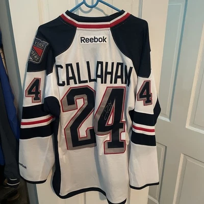 SIGNED Reebok NY Rangers #24 Ryan Callahan 2014 Stadium Series Jersey Size L - Image 1 of 4