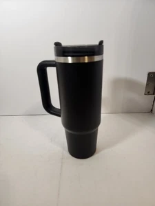 Vaso apagador de estado de flujo Stanley 30 oz de acero inoxidable H2.0 negro - Imagen 1 de 3