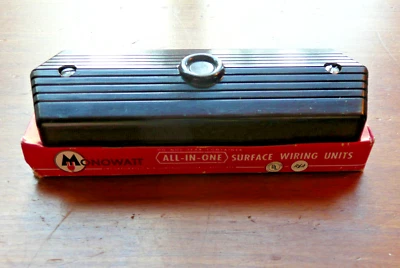 复古 MONOWATT 一体式通过接线表面安装 Rosette 单元 胶木 NOS — 第 1/4 张图片