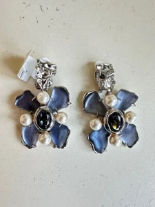 Authentic Alexis Bittar Blue Flower, Stone Pearl Clip On Earring $395 - Picture 1 of 5