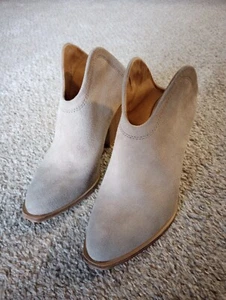 Women Chinese Laudry gray suede Kelso ankle boots with sliding heel, size 7/37.5 - Picture 1 of 10