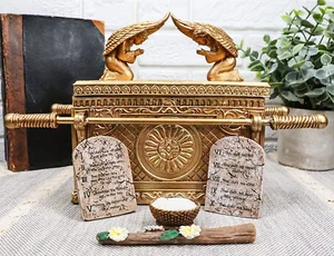 Vara de oro mate Holy Ark Covenant con los Diez Mandamientos escala 1:6 9,5"" de largo NUEVA - Imagen 1 de 10