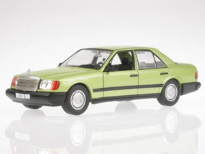 Mercedes W124 300E grün modellino IXO 1/43 - Foto 1 di 4