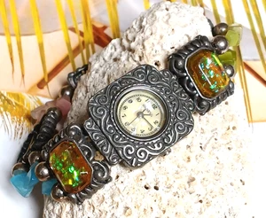 Verziertes Geneva Watch Stretch Armband mit irisierenden Foliengliedern & mehrfarbigen Chips - Bild 1 von 9