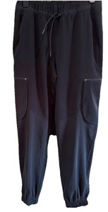 Lululemon Relaxed MR Cargo Pants, NWOT , Black, Size 6 - Picture 1 of 6