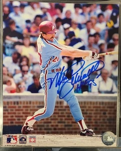 Mike Schmidt Autographed 8x10 Photo Philadelphia Phillies HOF - Picture 1 of 4