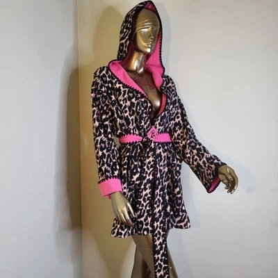 Betsey Johnson Women’s Leopard Print Fleece Hooded Robe Size Med Pink/Tan/Black - Image 1 of 4
