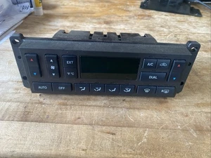 🏅  2003 - 2006 Lincoln Town Car  A/C Heater Climate Control  3W1H-18C612-AK  🏅 - Picture 1 of 6