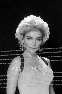 SEXY Singer MARISELA ESQUEDA (PHOTO) STUDIO PHOTO SHOOT 002 - Picture 1 of 1