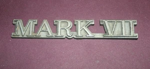 Vintage 1980's Lincoln Continental Mark VII Fender Emblem (3.5") E4LB-6342550AA - Picture 1 of 6