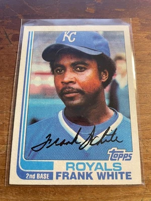 1982 Topps #645 Frank White *1327 - Image 1 of 2