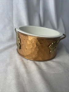 Plato Soufflé y Portador de Metal Color Cobre con Asas de Hoja Decorativas Cazuela - Imagen 1 de 7