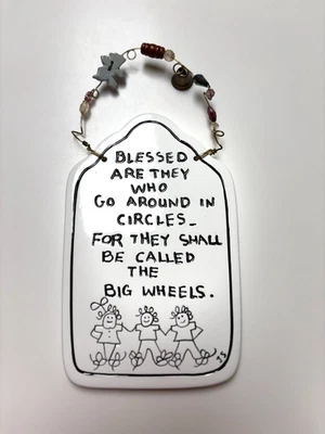 Placa de pared de cerámica vintage "Bienaventurados los que dan vueltas en círculos..." Foto 1 de 4