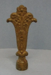 Vintage Gold Tone Floral Iron/Metal Finial Lamp Topper Decorator Piece - Picture 1 of 6