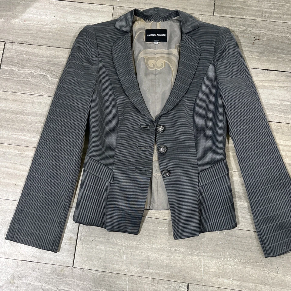 Giorgio Armani Black Label Cashmere/rayon/nylon Jacket size 40 - Image 1 of 4