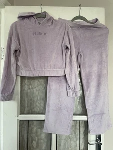 Lovely Girls Purple Velour Leisure Suit Age 11-12 - Picture 1 of 6