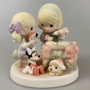 Disney Showcase Mickey Mouse Minnie Precious Moments Baking "Nothing's Sweeter" - Picture 1 of 8