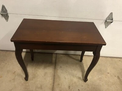 Vintage Conn Spinet Organ Bench! Measures 27.5in W x 22in T x 13in D! Foto 1 de 4