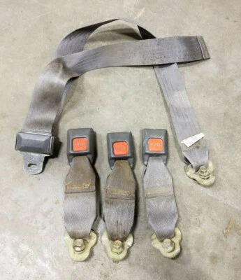 Rear Seat Belt Receivers 1990-1995 Toyota 4Runner Seatbelt 4 Runner GRAY - Image 1 of 4