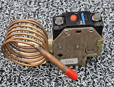 PENN MODP20 DB 1 Johnson Controls P20BD-1C Trane CNT 1230 Limit Control - Image 1 of 4